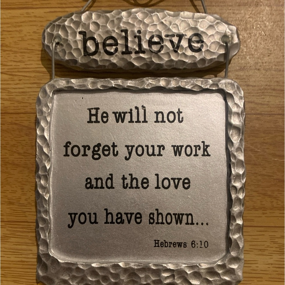 Small inspirational plaque with Bible scripture